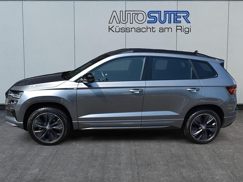 Grau Gebraucht 2024 Skoda Karoq SportLine SUV | CHF 32’900 (Fairer Preis) - Bild 1/4