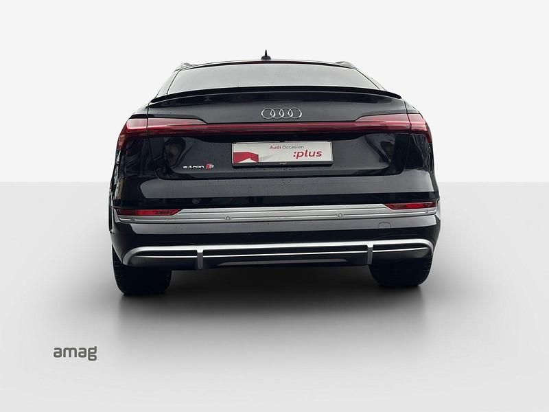 Gebraucht Audi e-tron Sportback Comfort 369 kW (503 PS) 2021 Mythosschwarz metallic SUV