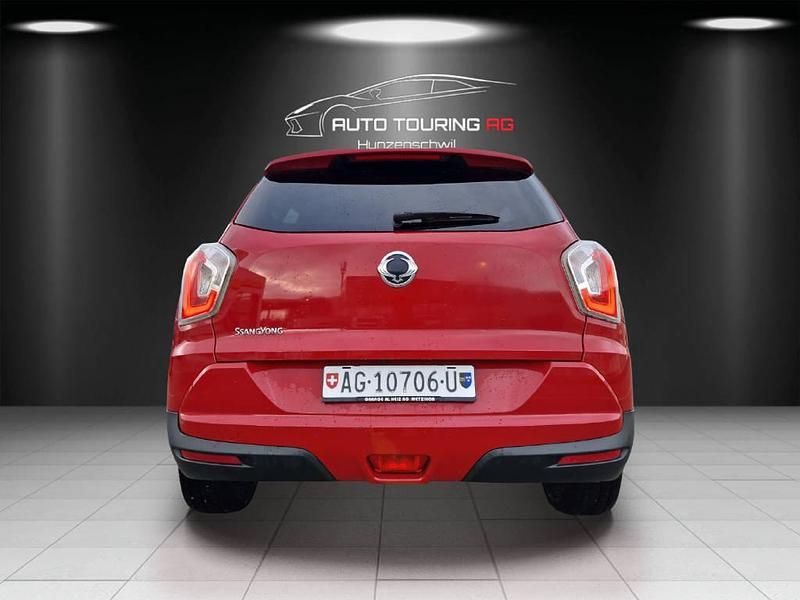 Gebraucht Ssangyong (KGM) Tivoli Sapphire 115 PS (84 kW) 2016 Rot SUV