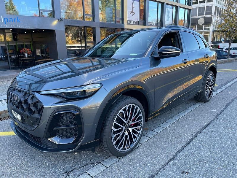 Neu Audi Q5 Ambiente 367 PS (269 kW) 2025 SUV