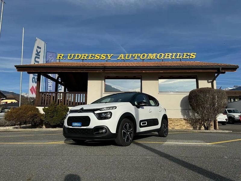 Weiss Gebraucht 2025 Citroën C3 PureTech | CHF 18’450 - Bild 1/4