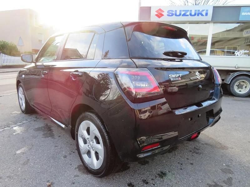 Gebraucht Suzuki Swift 82 PS (60 kW) 2025 Schwarz Kleinwagen