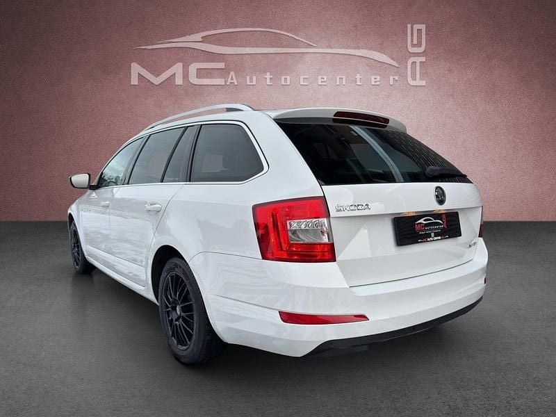Gebraucht Skoda Octavia Ambition 105 PS (77 kW) 2013 Kombi