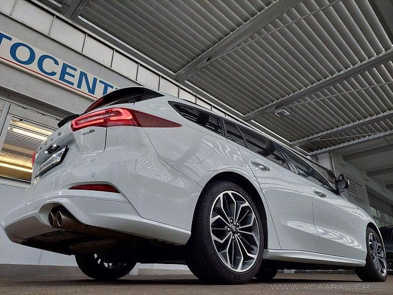 Gebraucht Ford Focus ST-Line X 155 PS (114 kW) 2024 Kombi
