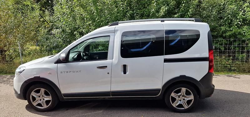 Gebraucht Dacia Dokker Stepway 115 PS (84 kW) 2018 Van / Kleinbus