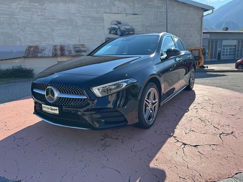 Gebraucht Mercedes A250 AMG line 262 PS (192 kW) 2022 Schwarz Limousine
