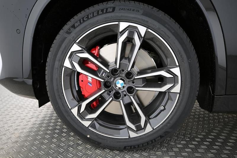 Neu BMW X1 Shadowline 245 PS (180 kW) 2025 Schwarz SUV