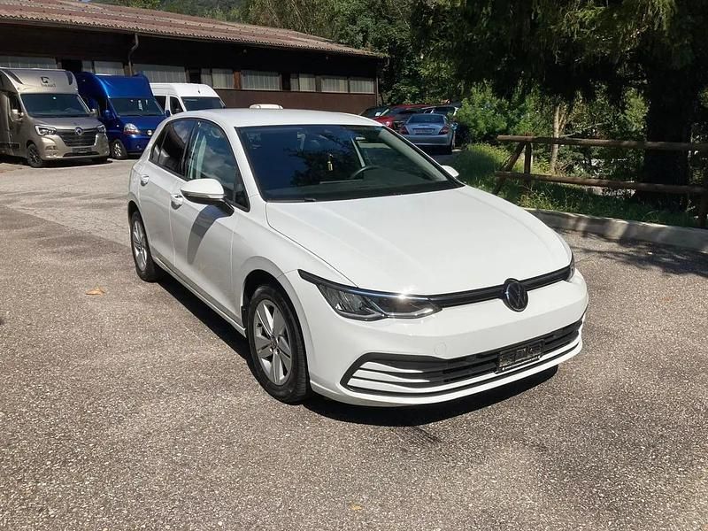 Gebraucht VW Golf VIII Life 110 PS (80 kW) 2025 Weiss