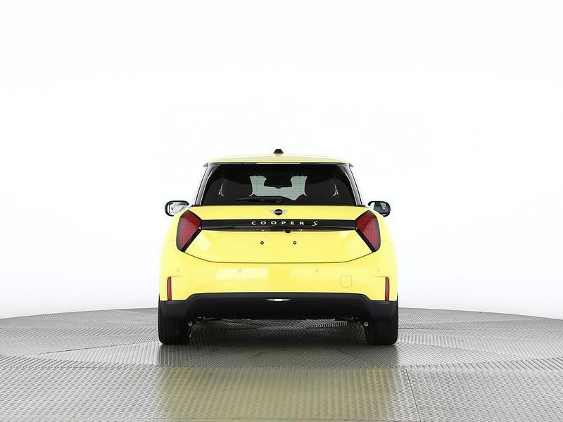Neu Mini Cooper SE 160 kW (218 PS) 2025 Gelb Kleinwagen
