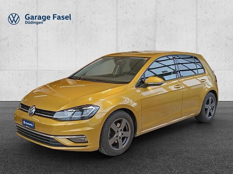 Gelb Gebraucht 2017 VW Golf VII Highline Limousine | CHF 20’850 (Teuer) - Bild 1/4