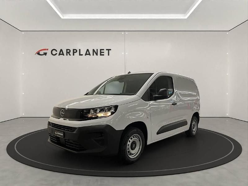 Neu Opel Combo Business 102 PS (75 kW) 2026 Limousine