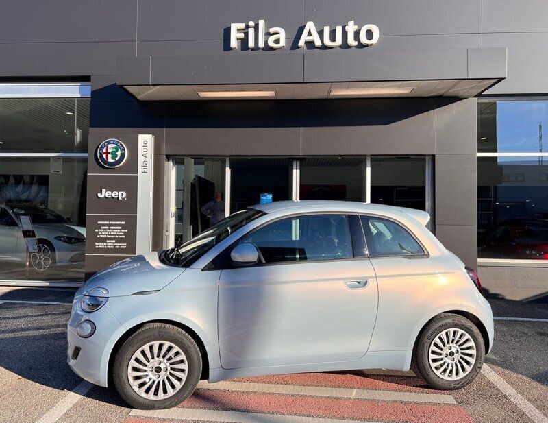 Gebraucht 2023 Fiat 500e Kleinwagen | CHF 27’990 (Etwas zu teuer) - Bild 1/4