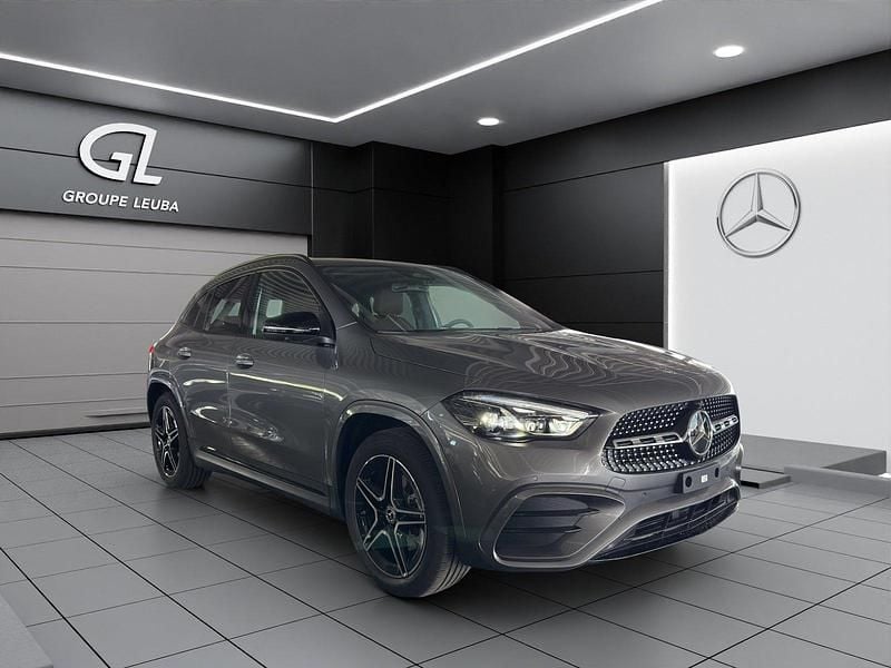 Grau Gebraucht 2025 Mercedes GLA220 SUV | CHF 63’900 - Bild 1/4