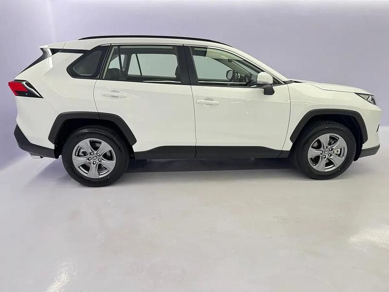 Neu Toyota RAV4 Hybrid Comfort 222 PS (163 kW) 2025 Weiss SUV