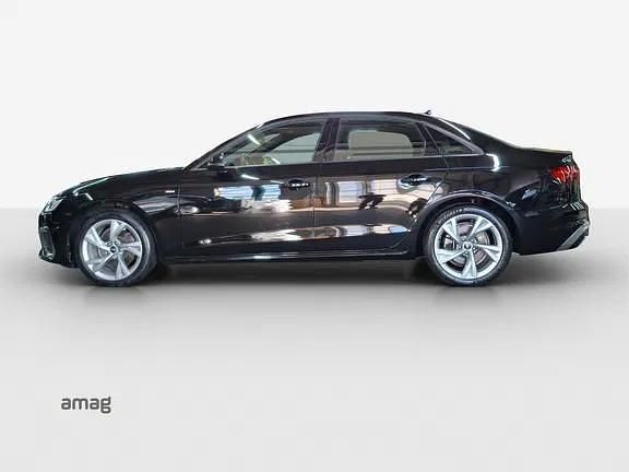 Gebraucht Audi A4 Attraction 163 PS (119 kW) 2021 Mythosschwarz metallic Limousine