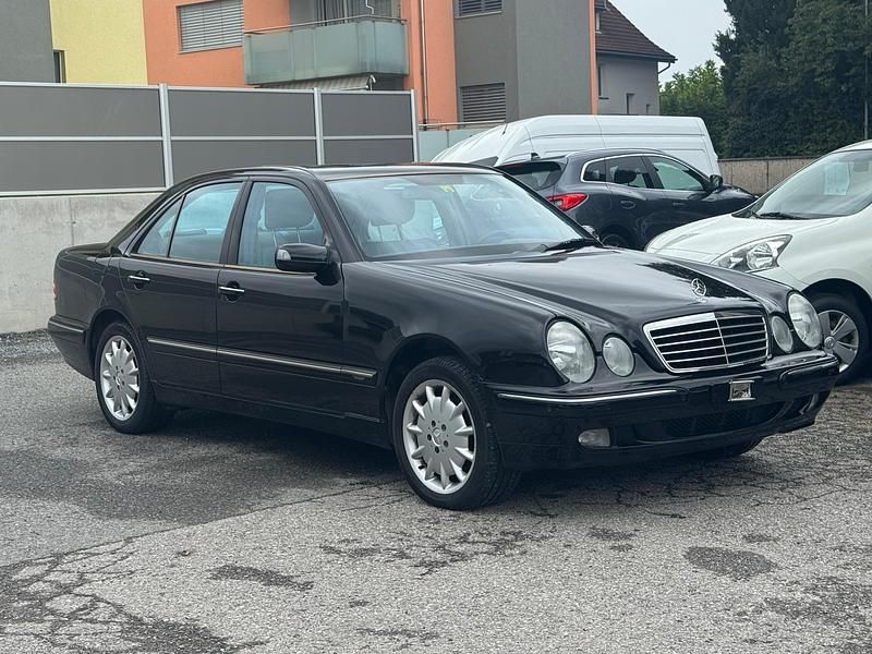 Gebraucht Mercedes E320 Avantgarde 224 PS (164 kW) 2001