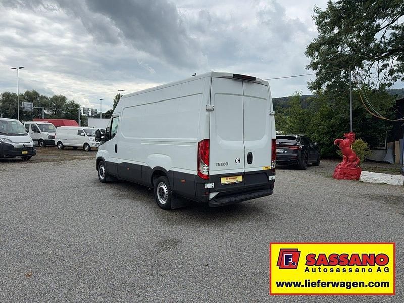 Gebraucht Iveco Daily 136 PS (100 kW) 2020 Van