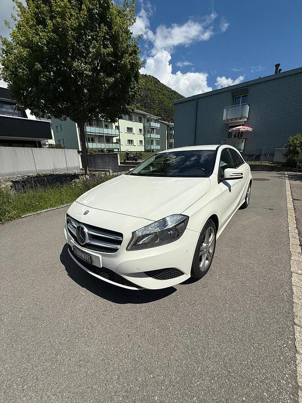 Gebraucht Mercedes A200 156 PS (114 kW) 2014