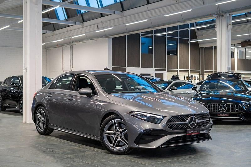 Gebraucht Mercedes A250 AMG line 224 PS (164 kW) 2024 Limousine