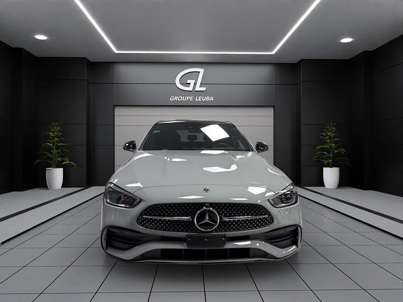 Neu Mercedes C300e 313 PS (230 kW) 2025 Grau Limousine