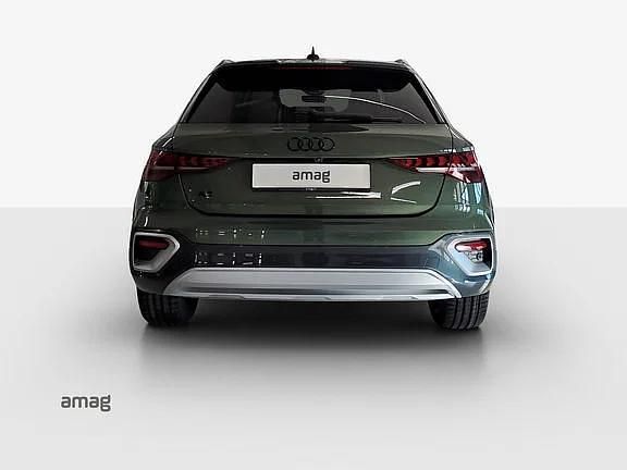 Gebraucht Audi A3 Ambiente 150 PS (110 kW) 2025 Distriktgrün metallic Limousine