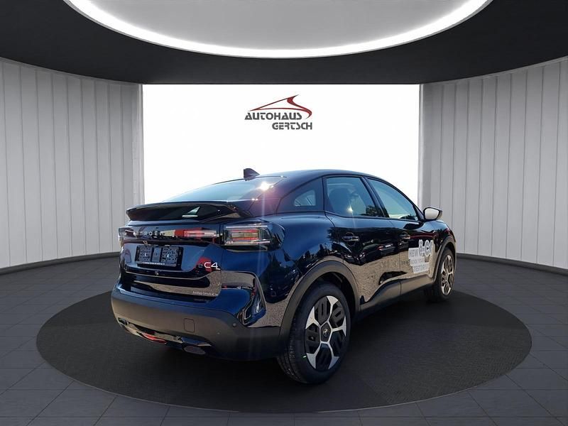 Neu Citroën e-C4 114 kW (156 PS) 2025 Blau Limousine