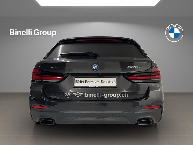 Gebraucht BMW 530e M Sport 292 PS (214 kW) 2023 Kombi