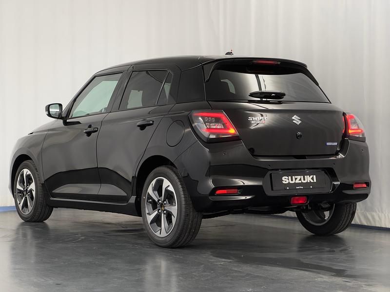 Neu Suzuki Swift 82 PS (60 kW) 2025 Silber Limousine