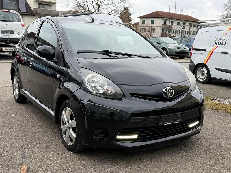 Gebraucht 2014 Toyota iQ Luna Kleinwagen | CHF 3’999 - Bild 1/4