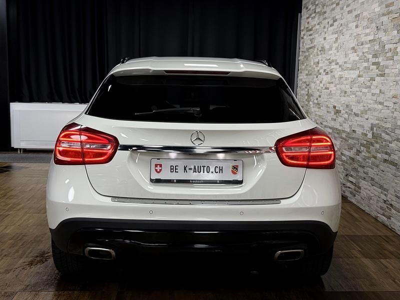 Gebraucht Mercedes GLA200 AMG line 136 PS (100 kW) 2015 SUV