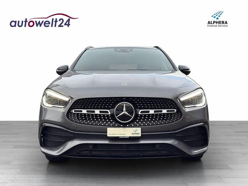 Gebraucht Mercedes GLA220 AMG line 190 PS (139 kW) 2022 Grau SUV