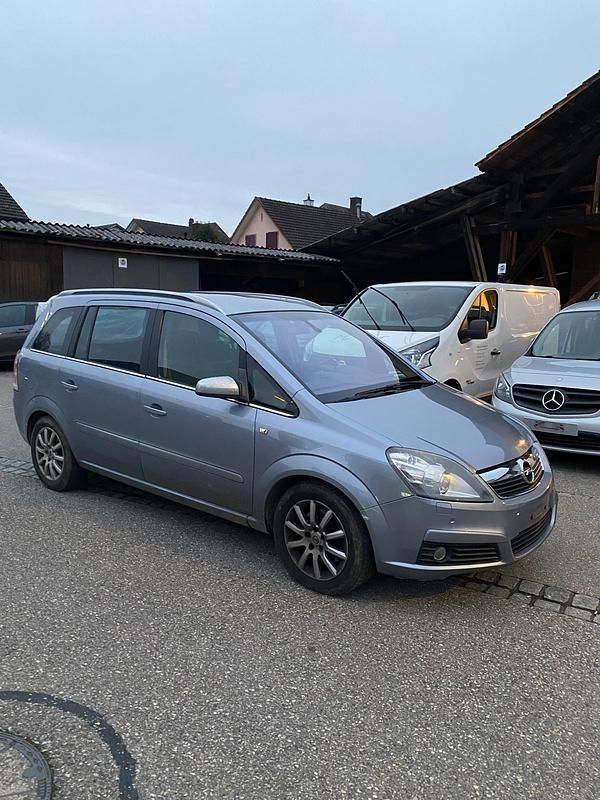 Gebraucht Opel Zafira Cosmo 150 PS (110 kW) 2006 Van / Kleinbus