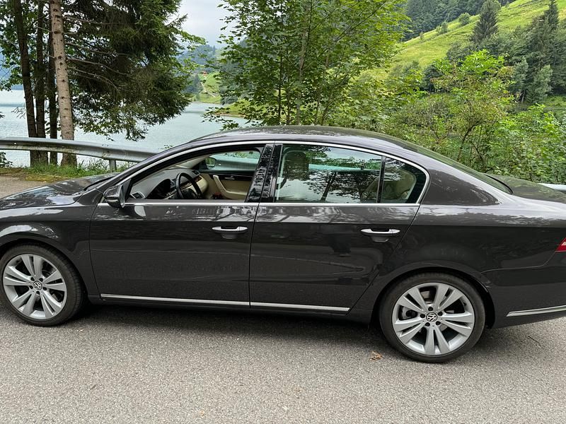 Gebraucht VW Passat Highline 300 PS (220 kW) 2011