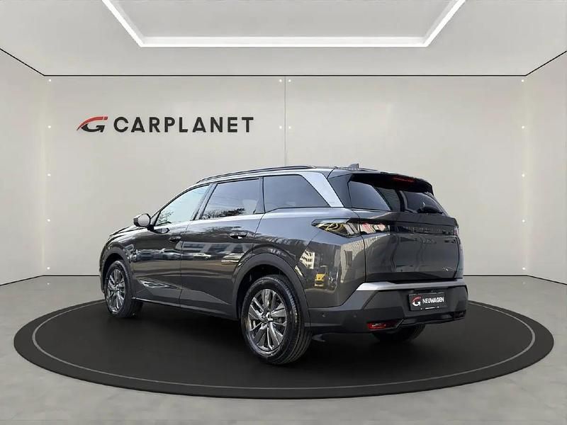 Neu Peugeot 5008 Allure Premium 145 PS (106 kW) 2026 Gray SUV