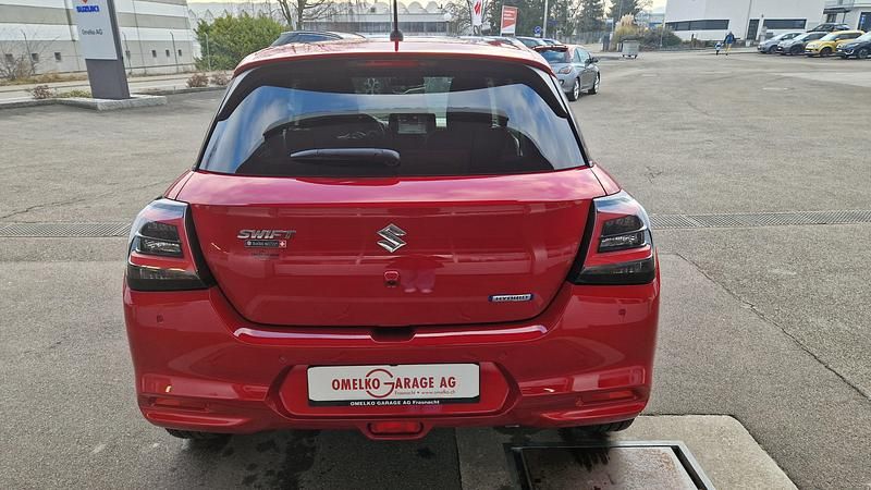 Neu Suzuki Swift 80 PS (58 kW) 2026 Rot Kleinwagen
