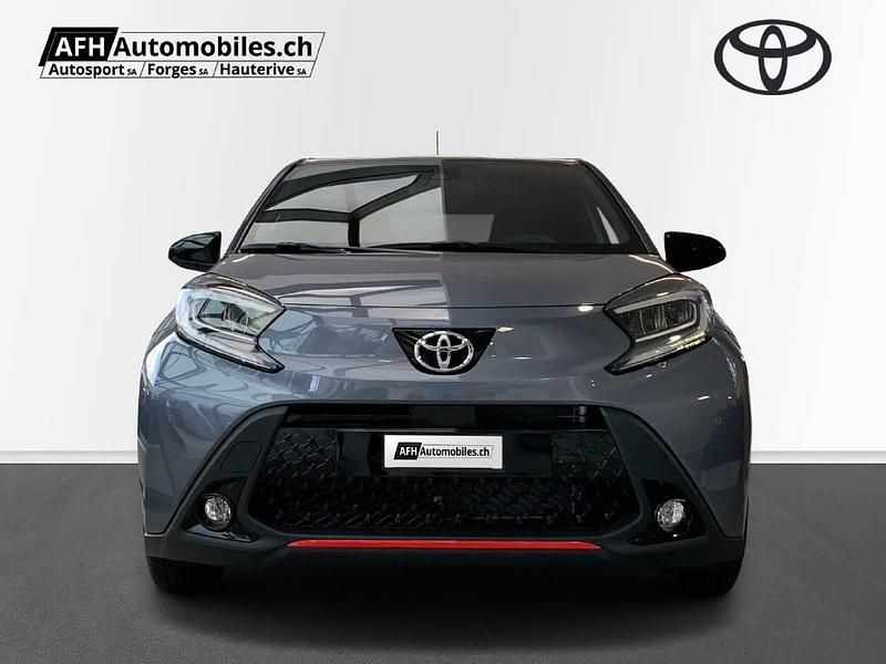 Gebraucht Toyota Aygo X 72 PS (52 kW) 2023 Grau SUV