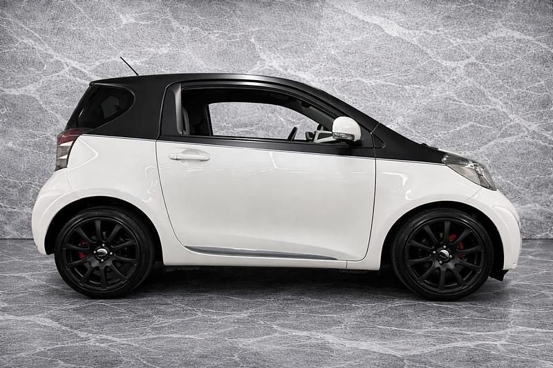 Gebraucht Toyota iQ Premium 98 PS (72 kW) 2011 Kleinwagen