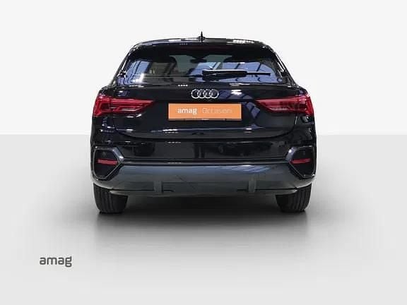 Gebraucht Audi Q3 Sportback Attraction 150 PS (110 kW) 2022 Mythosschwarz metallic SUV