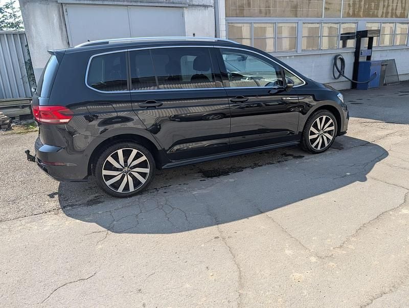 Gebraucht VW Touran Highline 150 PS (110 kW) 2024 Van / Kleinbus