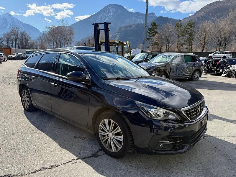 Gebraucht Peugeot 308 SW Active 131 PS (96 kW) 2017 Kombi