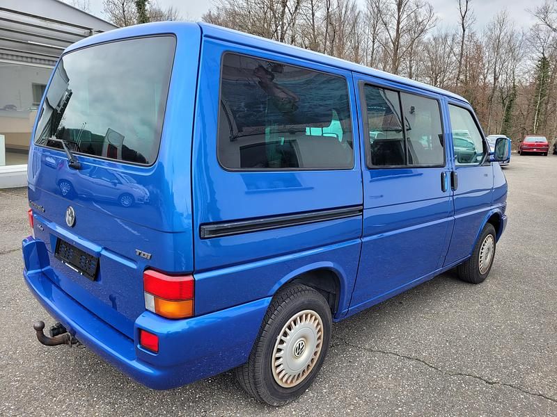 Gebraucht VW Caravelle 102 PS (75 kW) 2002 Van / Kleinbus