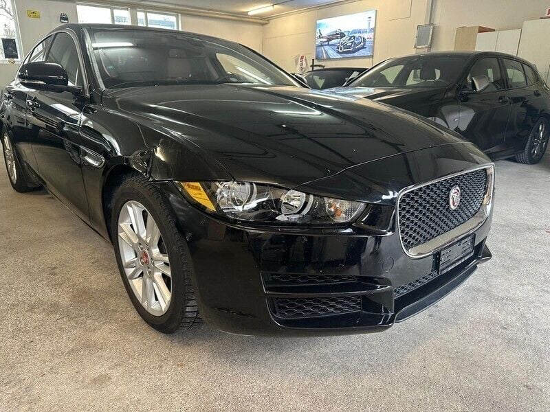Gebraucht 2016 Jaguar XE Limousine | CHF 9’500 - Bild 1/4