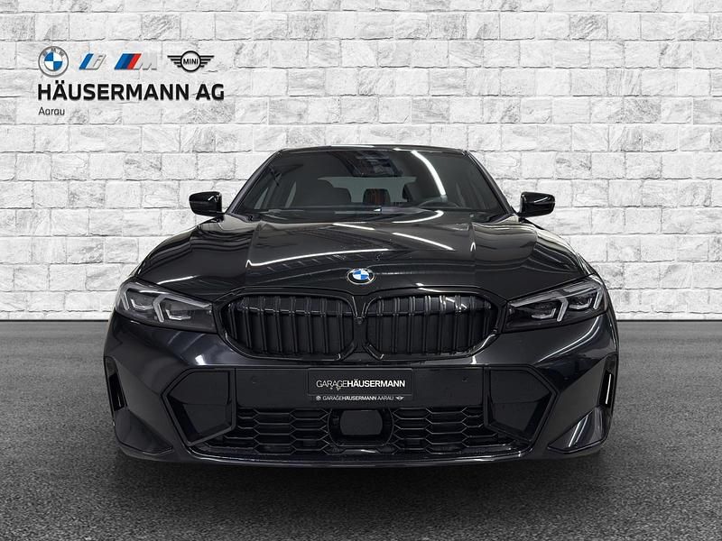 Gebraucht BMW 320 M Sport 190 PS (139 kW) 2025 Schwarz Limousine