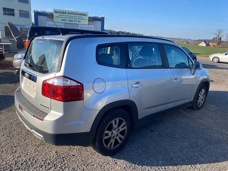 Gebraucht Chevrolet Orlando LS 141 PS (103 kW) 2012 Van / Kleinbus
