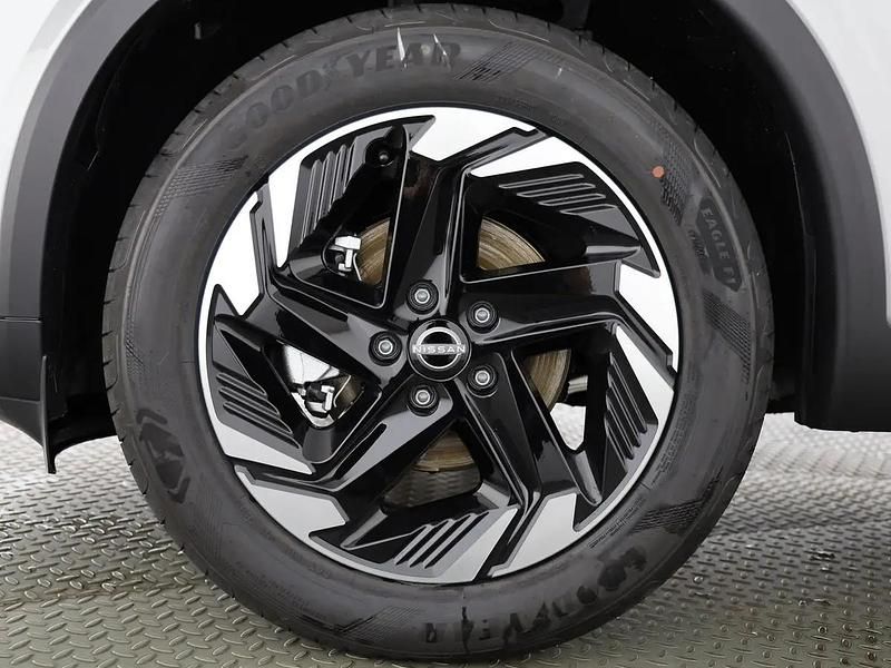 Neu Nissan Qashqai N-Connecta 158 PS (116 kW) 2026 Silber SUV