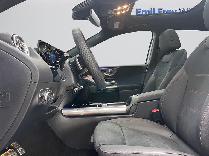 Neu Mercedes B250e AMG line 218 PS (160 kW) 2025 Silber Van / Kleinbus