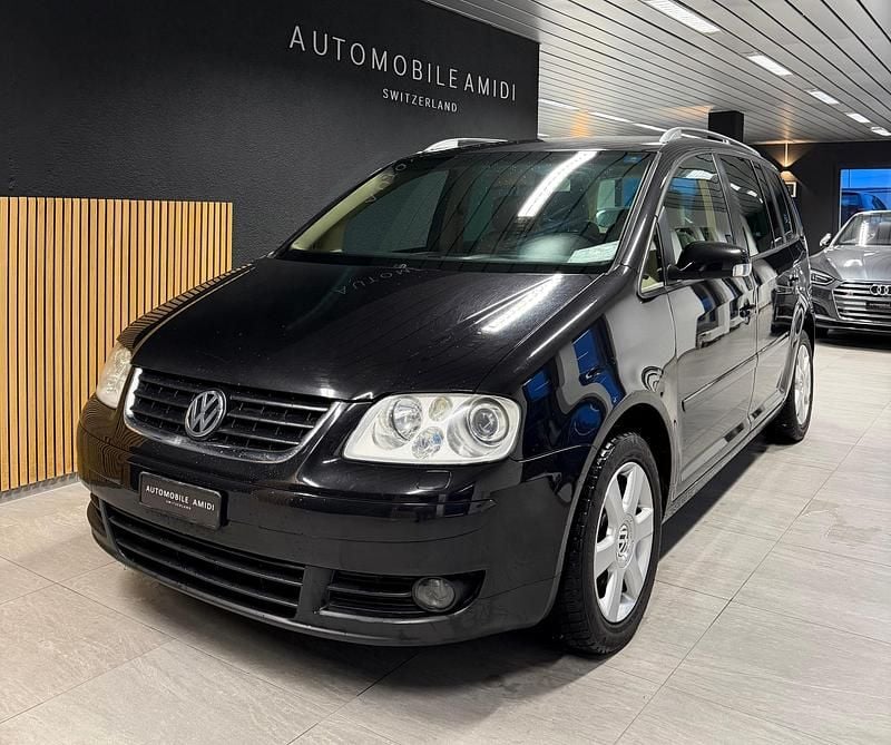 Gebraucht 2004 VW Touran Highline Van / Kleinbus | CHF 3’900 - Bild 1/4