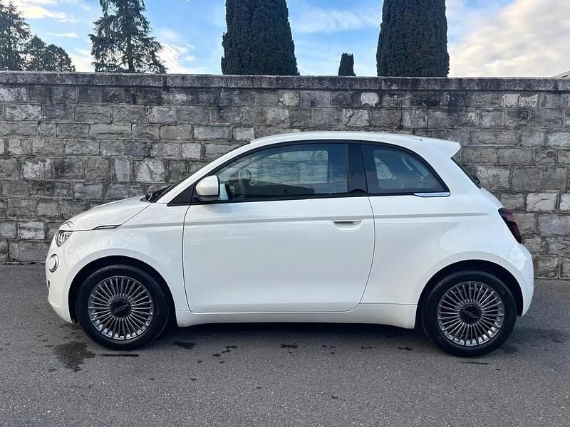 Weiss Neu 2025 Fiat 500 Kleinwagen | CHF 23’710 (Teuer) - Bild 1/4