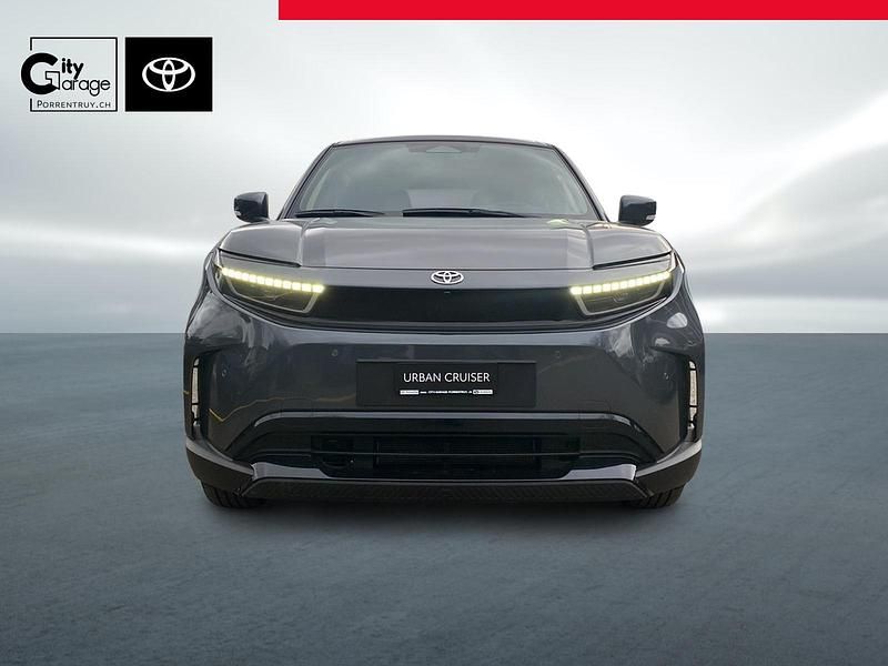 Neu Toyota Urban Cruiser Trend 135 kW (184 PS) 2025 Grau SUV