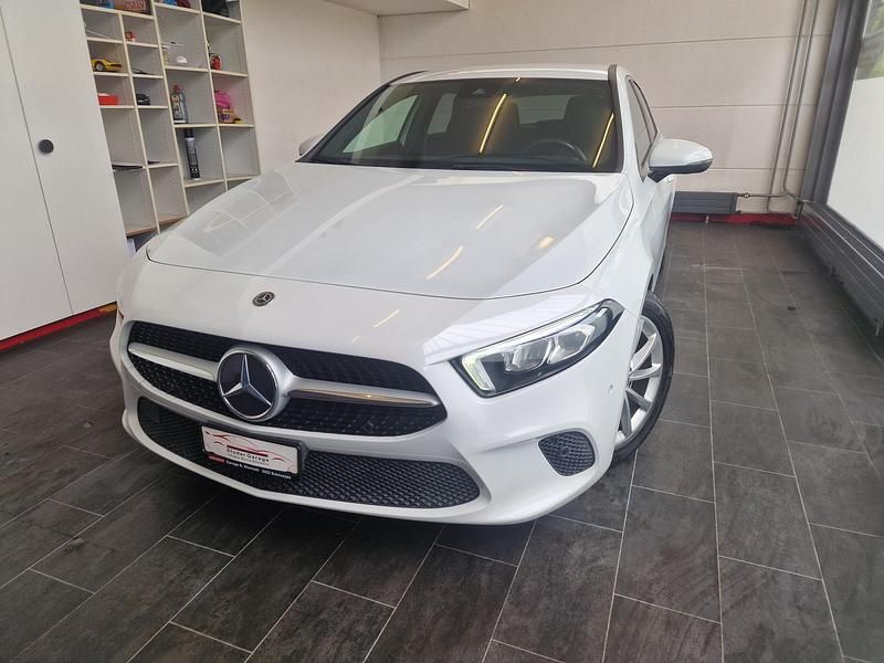 Gebraucht Mercedes A180 Style 136 PS (100 kW) 2019